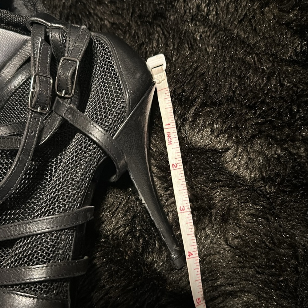 Givenchy - Picture 6 of 10
